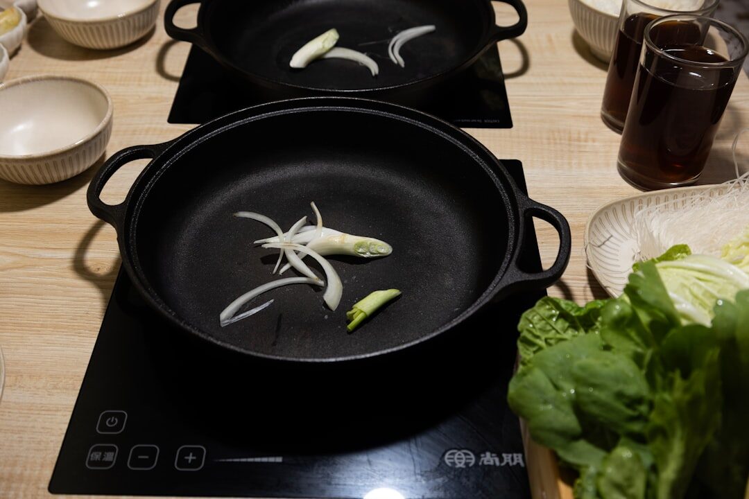 Prato saudável com alimentos integrais e frescos para dieta de emagrecimento Prato saudável com alimentos integrais e frescos para dieta de emagrecimento